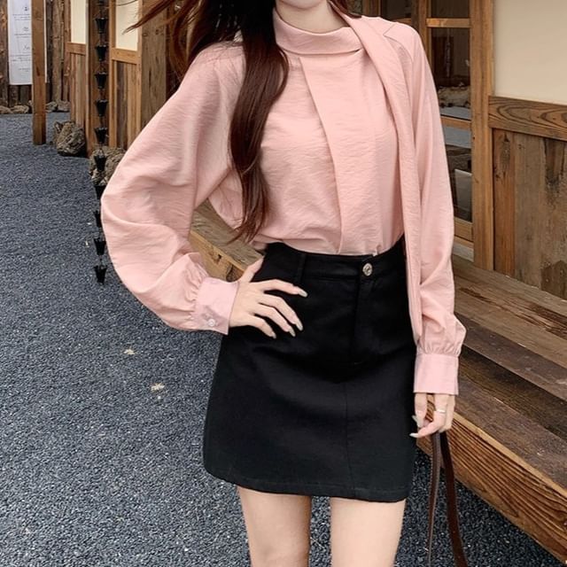 Trendycas-Long-Sleeve Tie-Neck Plain Blouse