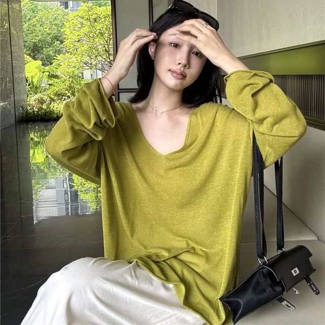 Trendycas-Long Sleeve V-Neck Plain Top