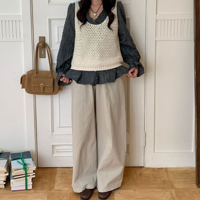 Trendycas-Mid Waist Plain Wide Leg Pants