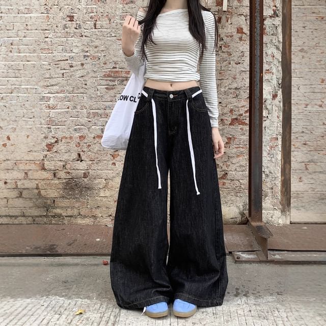 Trendycas-Mid Waist Washed Baggy Jeans