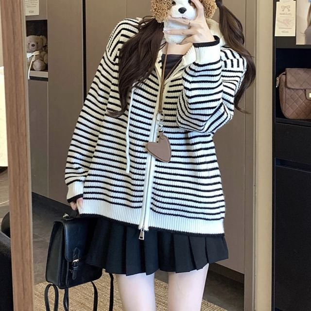 Trendycas-Striped Zip-Up Jacket