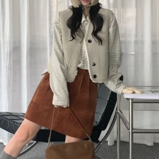 Trendycas-V-Neck Fleece-Lined Crop Jacket