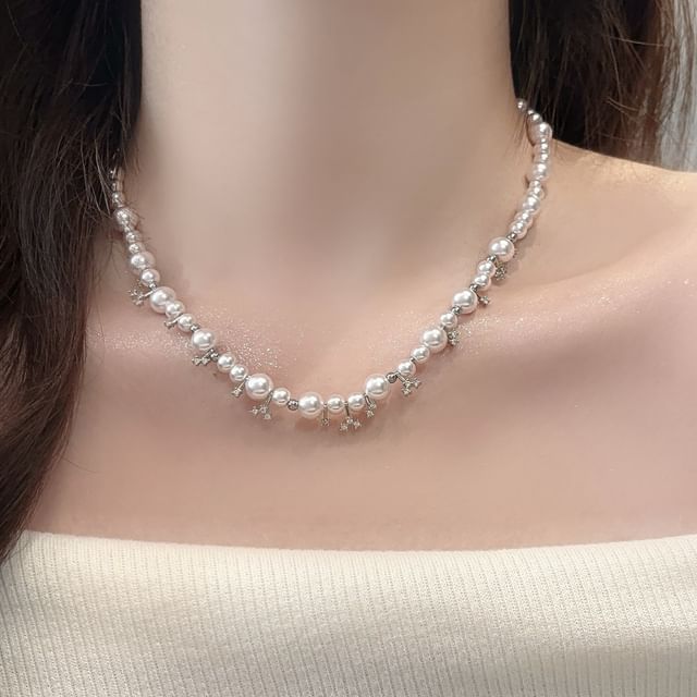 True Glam-Faux Pearl Choker