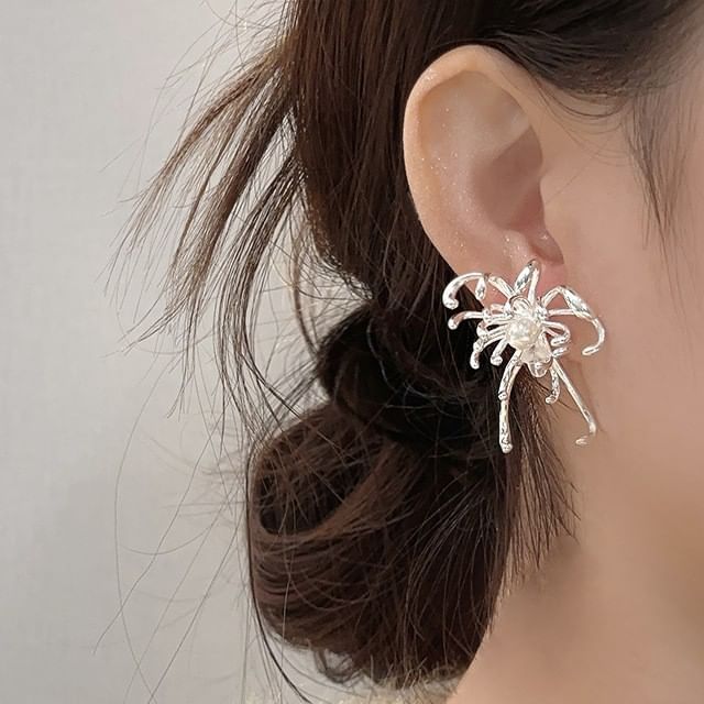 True Glam-Firework Faux Pearl Statement Ear Stud