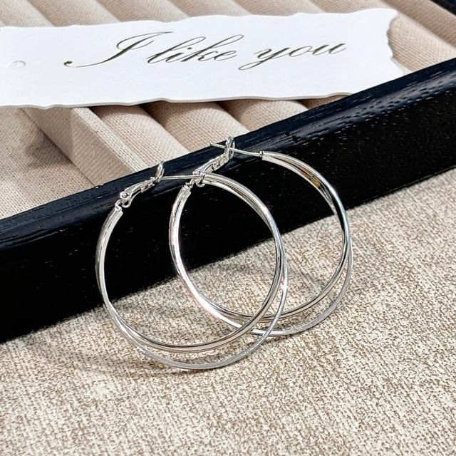 True Glam-Layered Leverback Hoop Earring
