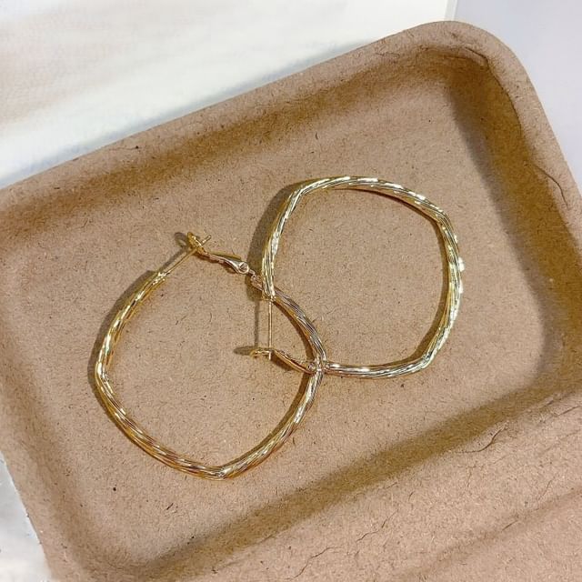 True Glam-Twisted Hoop Earring