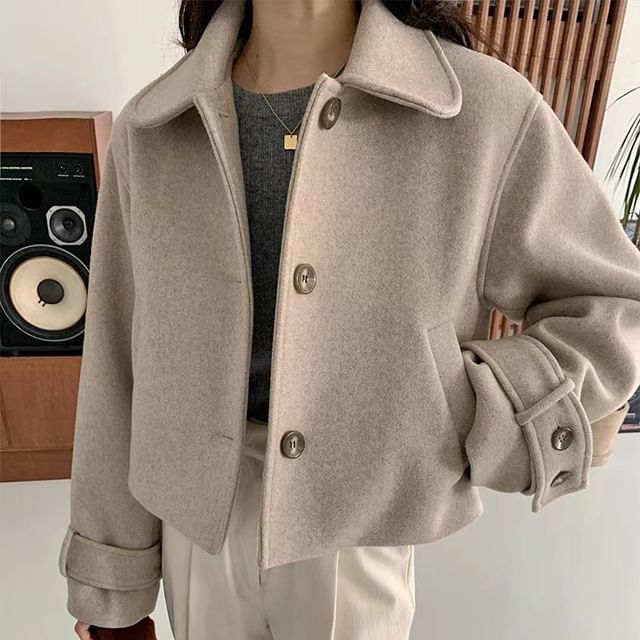 Tulstrix-Collared Button-Up Plain Crop Jacket