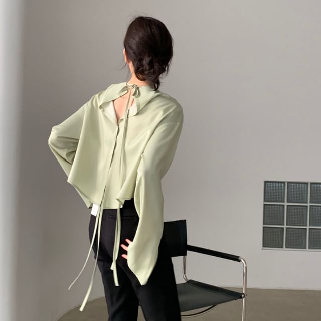 Tulstrix-Flared-Sleeve Plain Open Back Blouse