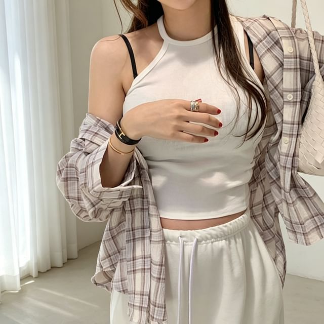 Tulstrix-Halter Neck Plain Crop Top