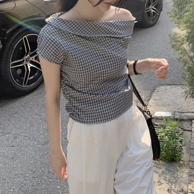 Tulstrix-Short-Sleeve One-Shoulder Plaid Blouse