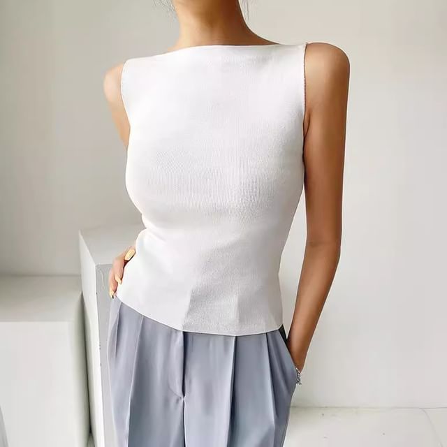 Tulstrix-Sleeveless Boat neck Plain Knit Top