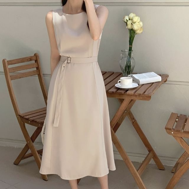 Tulstrix-Sleeveless Square Neck Plain Belted Midi A-Line Dress