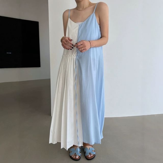 Tulstrix-Spaghetti Strap V-Neck Two Tone Pleated Panel Maxi A-Line Dress