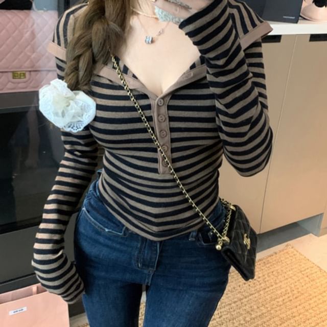 Ukiyo-Long Sleeve Striped Button Top