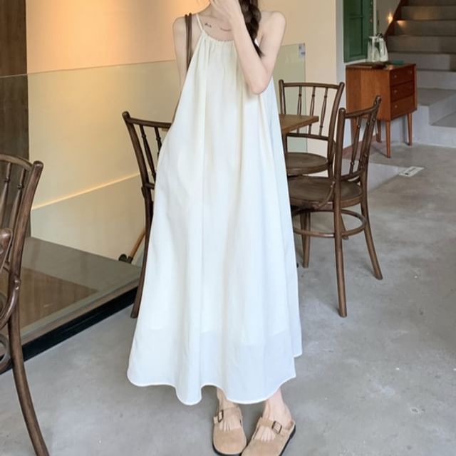 Ukiyo-Sleeveless Plain Maxi A-Line Dress