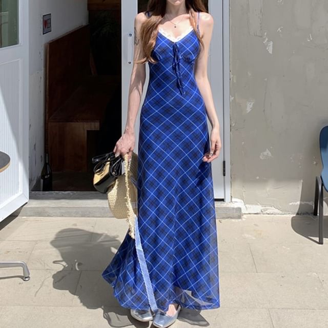 Ukiyo-Spaghetti Strap V-Neck Plaid Maxi A-Line Dress