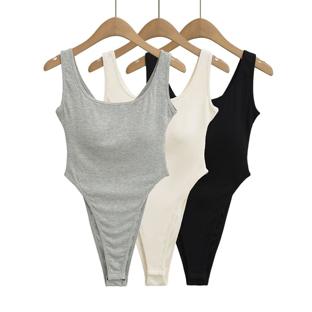 Ulark-Sleeveless Scoop Neck Plain Padded Bodysuit Top