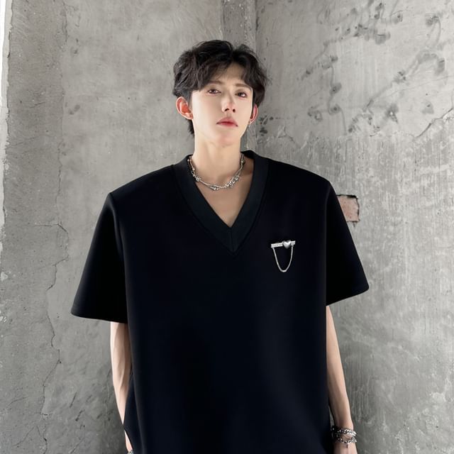 VEAZ-Short Sleeve V-Neck Plain T-Shirt