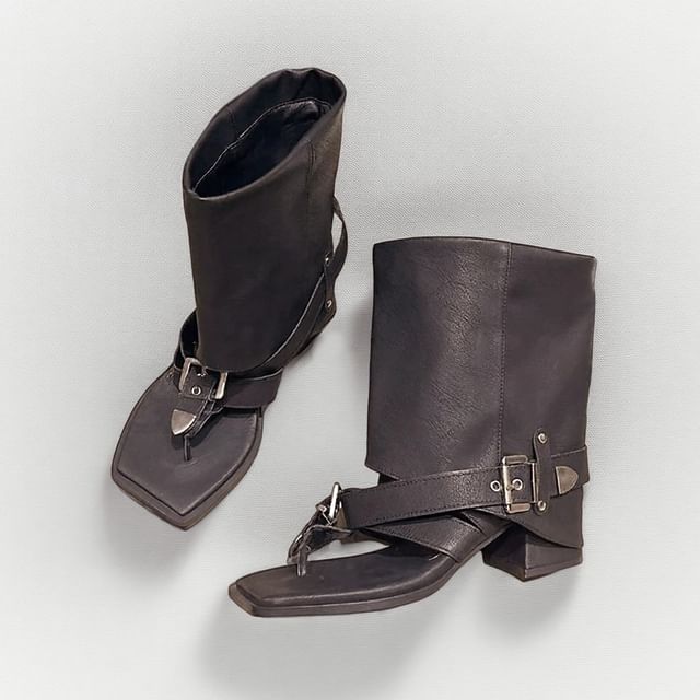 Vindler-Buckled Block Heel Thong Boots
