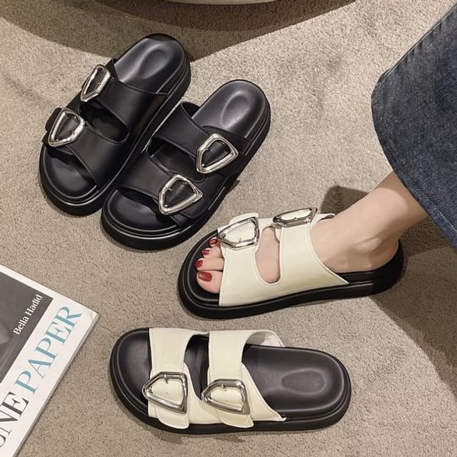 Vindler-Buckled Platform Slide Sandals
