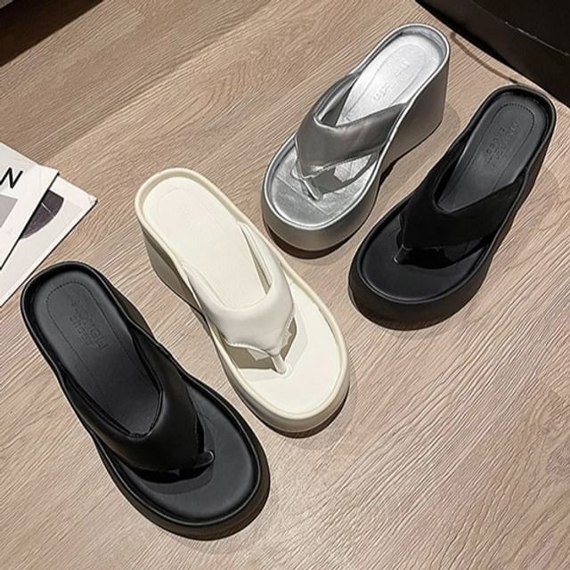 Vindler-Platform Wedge Flip-Flops