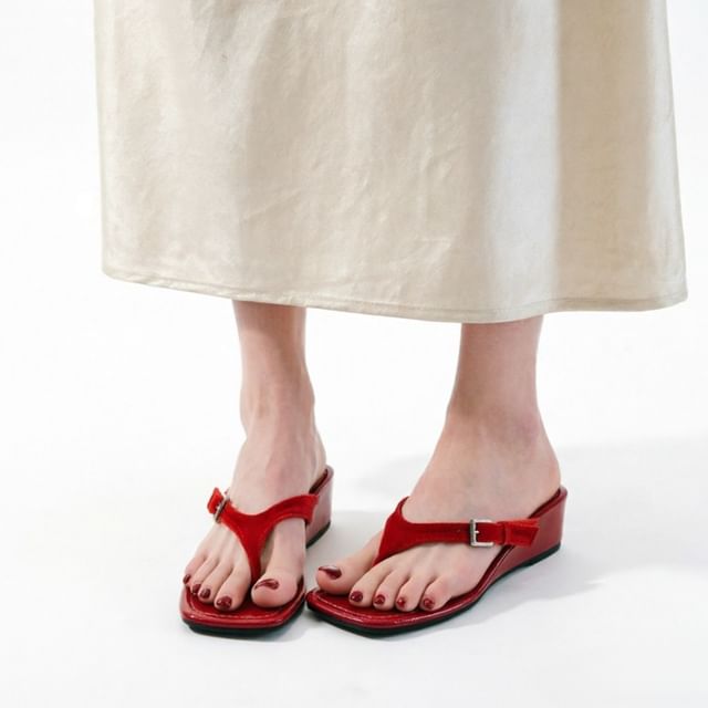 Vindler-Wedge Heel Square Toe Flip Flops