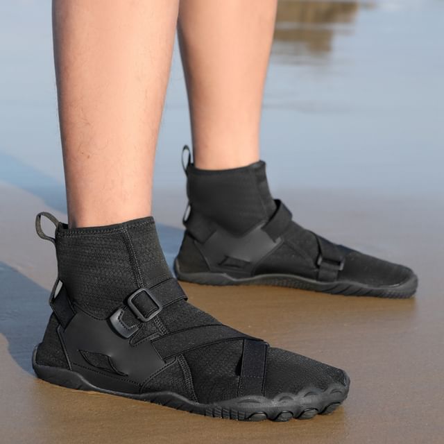 viseren-High Top Buckled Water Sneakers