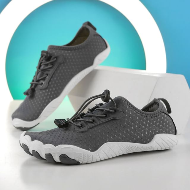 viseren-Plain Water Sneakers
