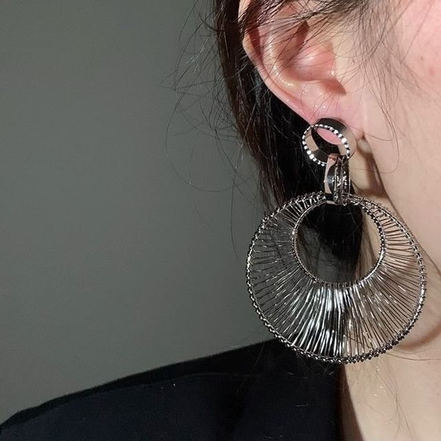 Wandoli-Circle Statement Drop Earring