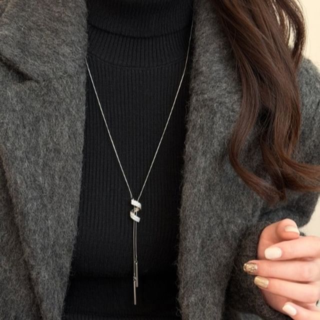 Wandoli-Rhinestone Lariat Necklace