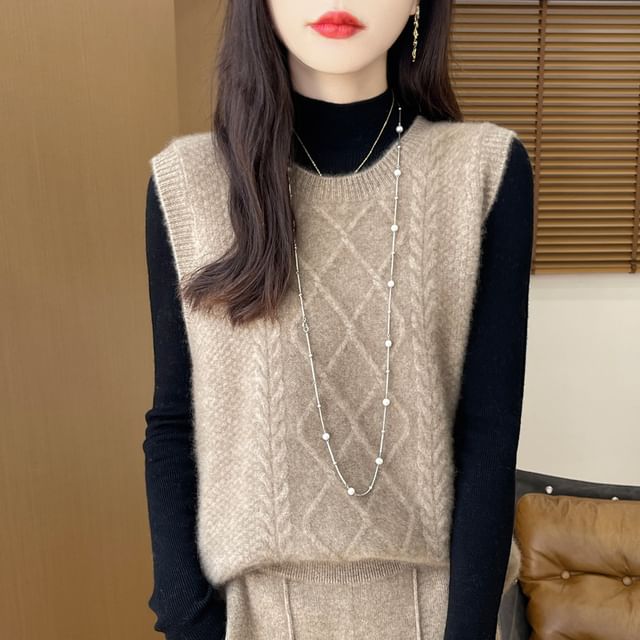 Weelop-Crewneck Plain Sweater Vest