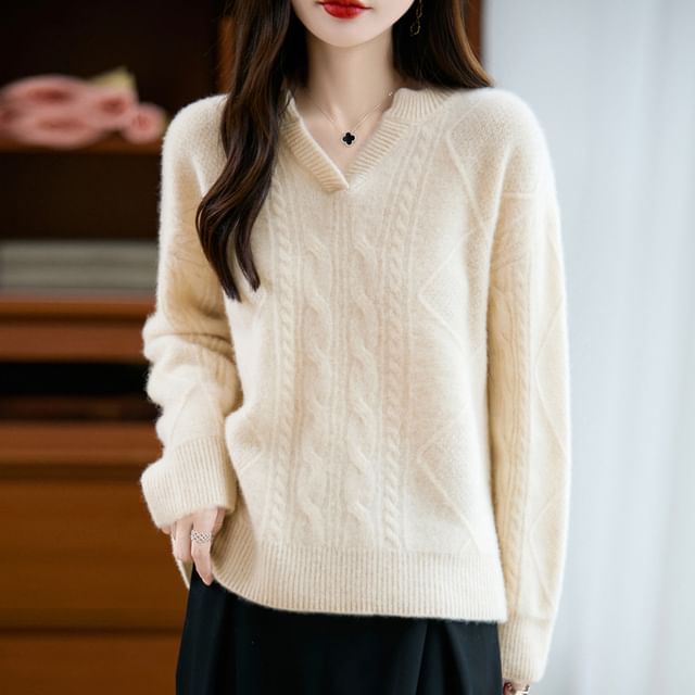Weelop-Long-Sleeve V-Neck Plain Cable Knit Sweater