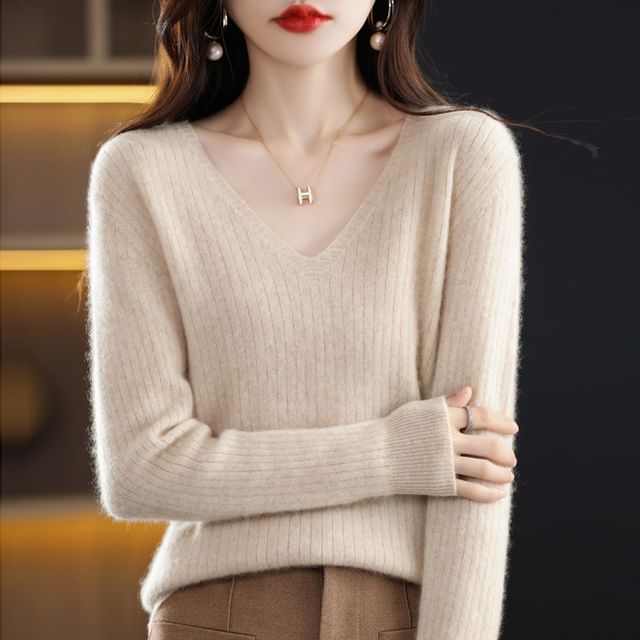 Weelop-Long-Sleeve V-Neck Plain Knit Top
