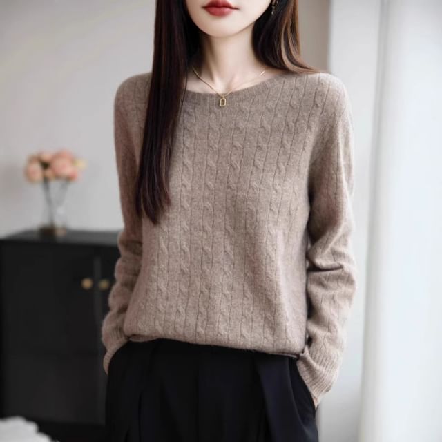Weelop-Round Neck Plain Cable Knit Sweater