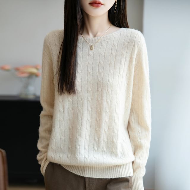 Weelop-Round Neck Plain Cable Knit Sweater