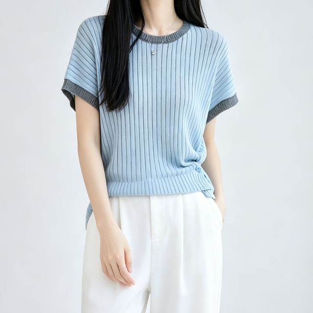 Weelop-Short-Sleeve Crew Neck Contrast Trim Perforated Knit Top