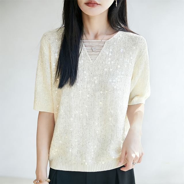 Weelop-Short-Sleeve V-Neck Sequin Knit Top