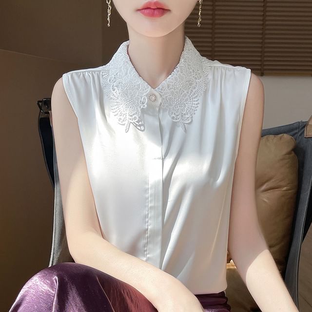 Weelop-Sleeveless Lace Collar Plain Blouse