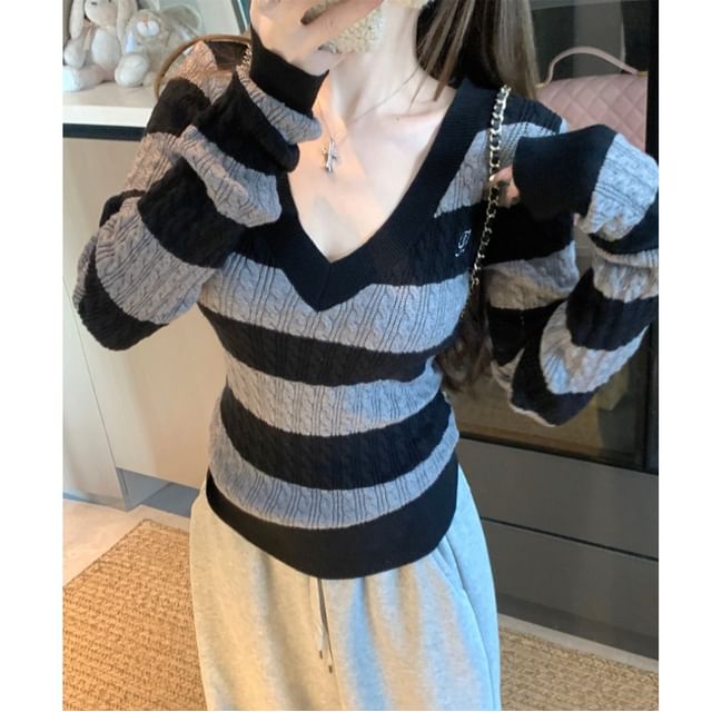 Whoosh-Long Sleeve V-Neck Striped Cable Knit Top