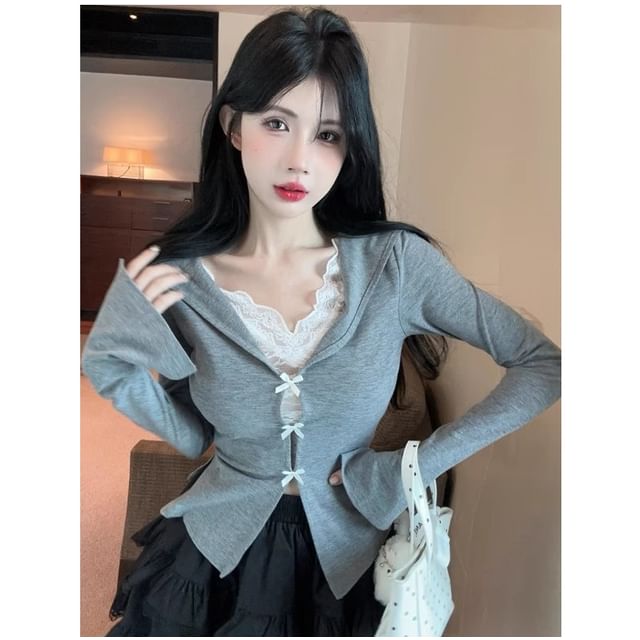 Whoosh-Mock Two-Piece Long-Sleeve V-Neck Two Tone Top