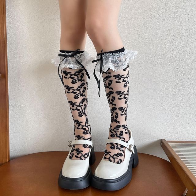 Whychunga-Lace Ruffle Long Socks