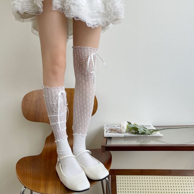Whychunga-Ribbon Lettuce Edge Lace Panel Socks