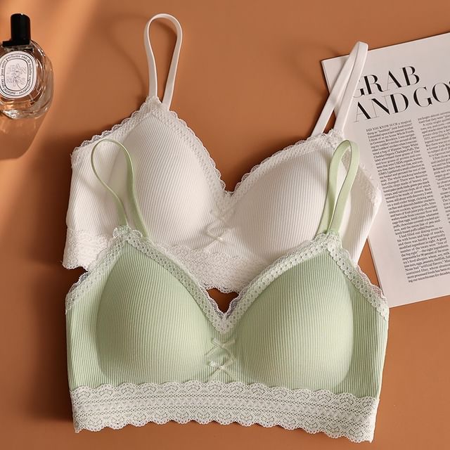 Wildery-Lace Trim Bralette