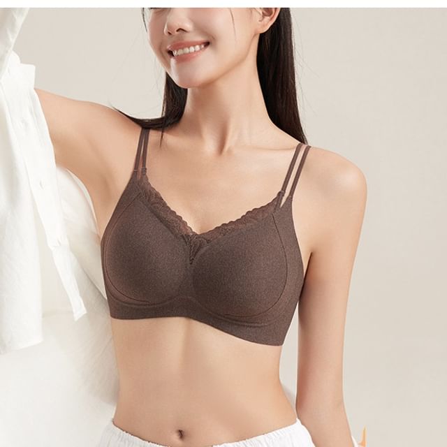 Wildery-Plain Lace Trim Bra