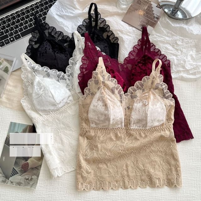 Wildery-V-Neck Lace Bra Top