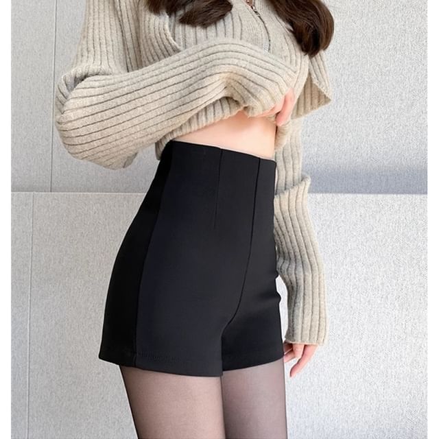 Wildfoea-High Waist Plain Fleece-Lined Shorts