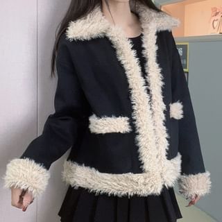 Woohan-Collar Contrast Fluffy Trim Button Jacket