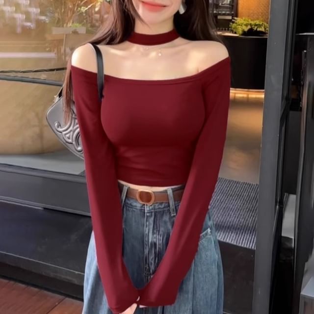 Yako-Choker-Neck Off-Shoulder Long-Sleeve Plain Tee