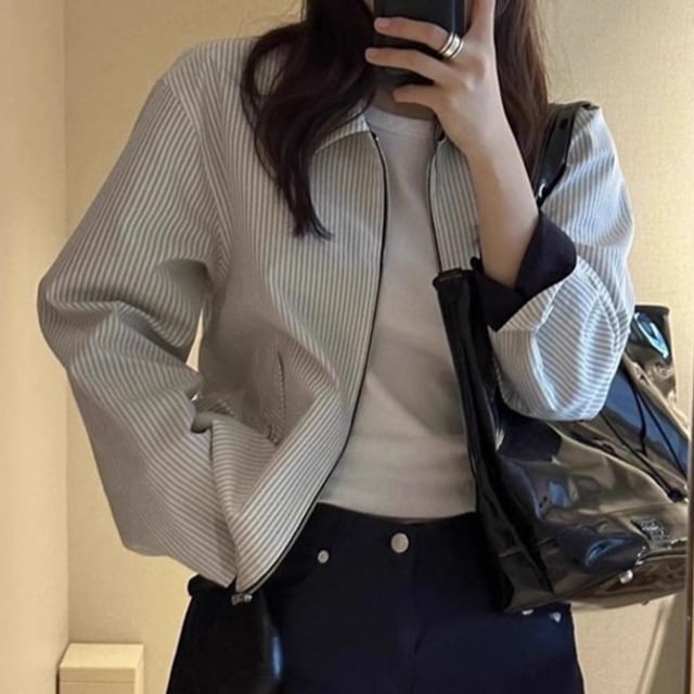 Yako-Reversible Collared Striped Zip-Up Jacket