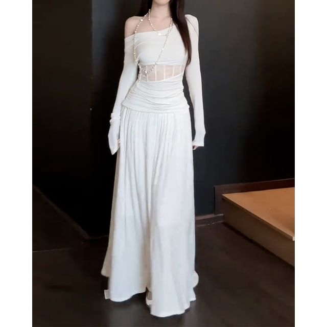 Yako-Set Long-Sleeve Off Shoulder Lace Panel Top High Rise Maxi A-Line Skirt